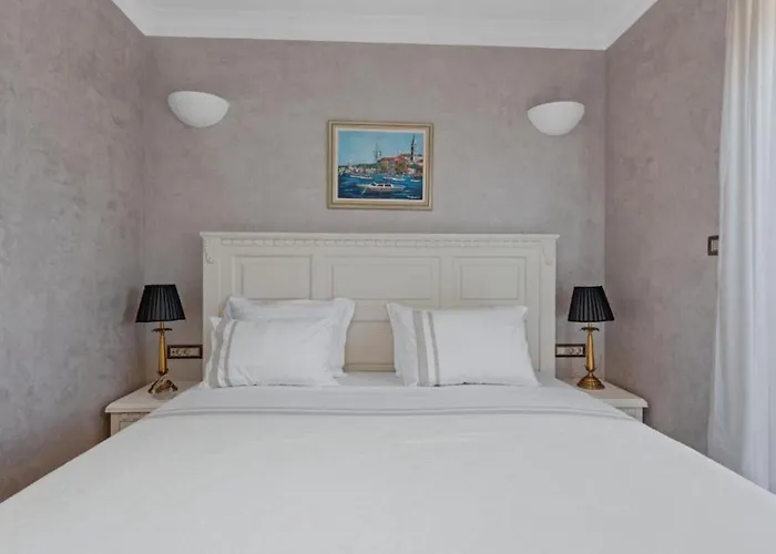 Vila Carolus In - Five Bedroom With Terrace And Swimming Pool *